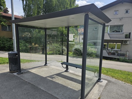 Avtobusna postaja